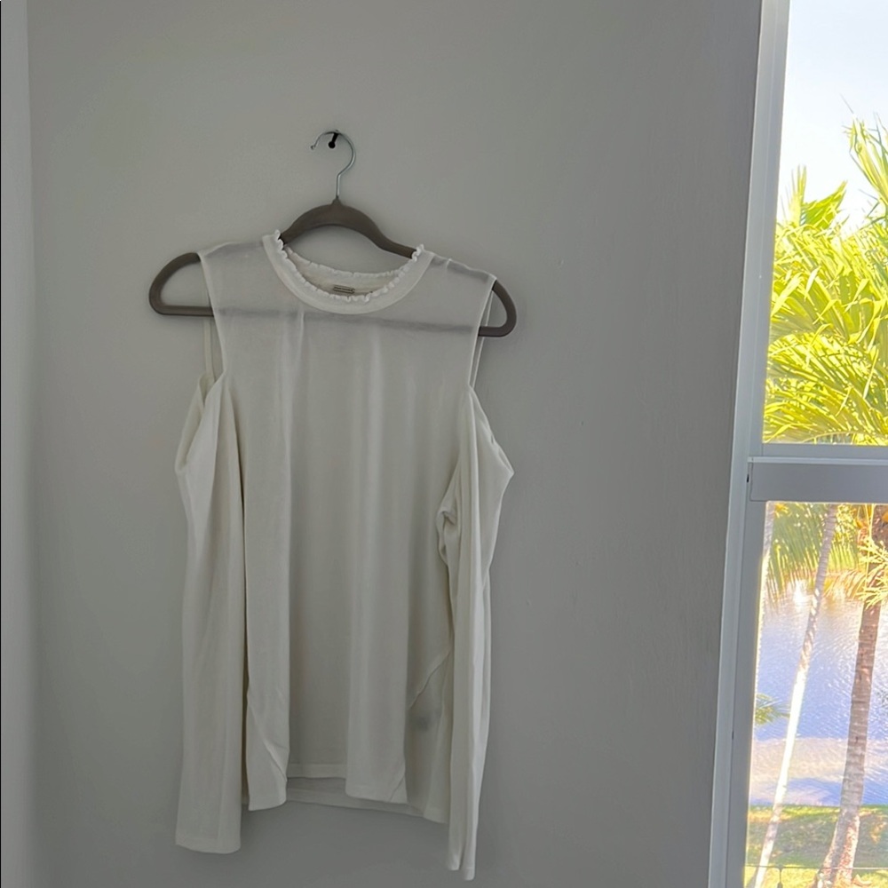 Elie Tahari White Cold Shoulder Top